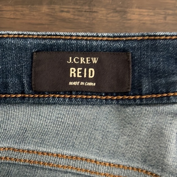 J Crew Reid Straight Stretchy Jeans w/ Dark Wash and Raw Hem Size 29 - Picture 5 of 11